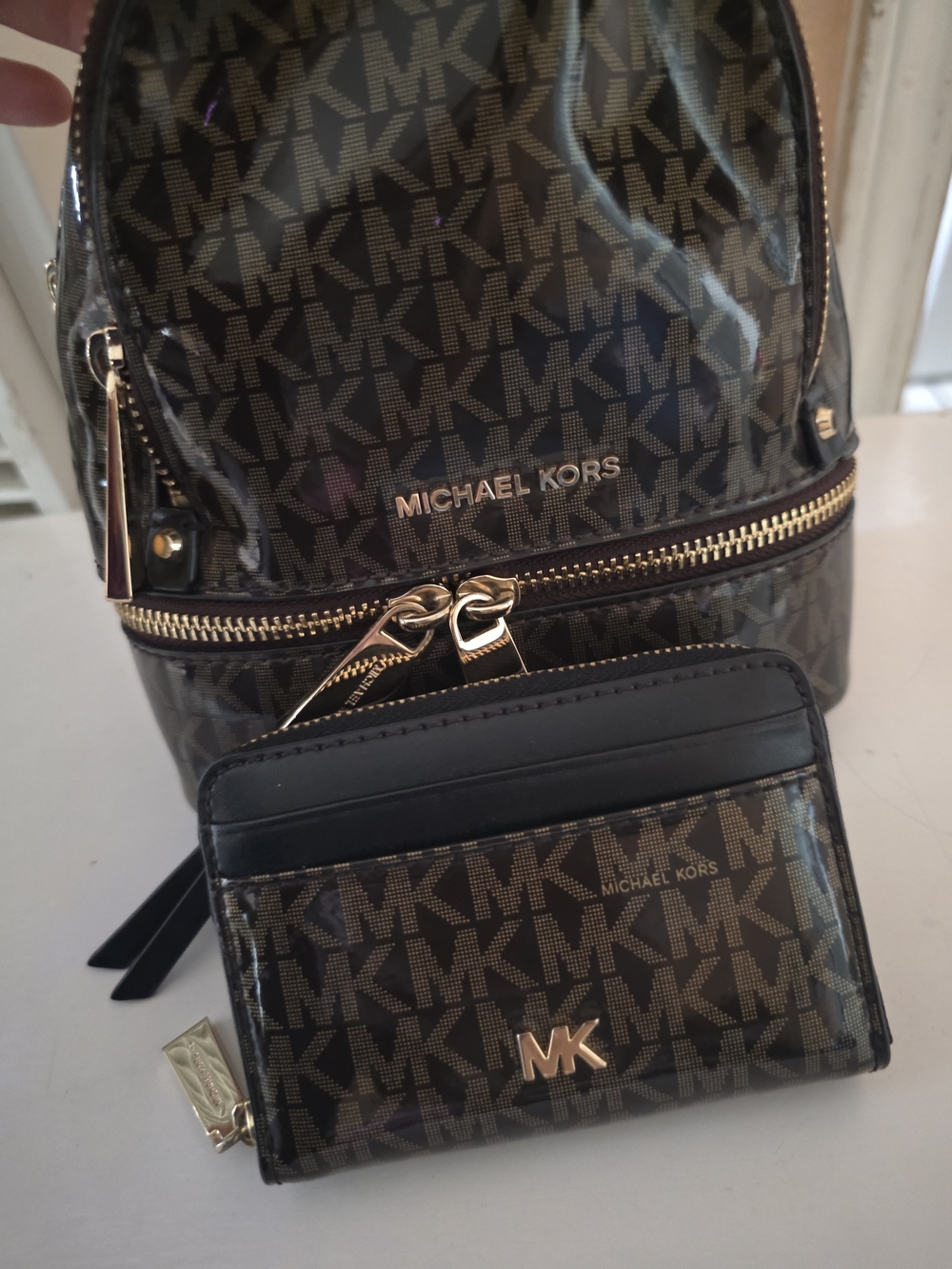 MK mini Rhea backpack & Wallet - Picture 1 of 7